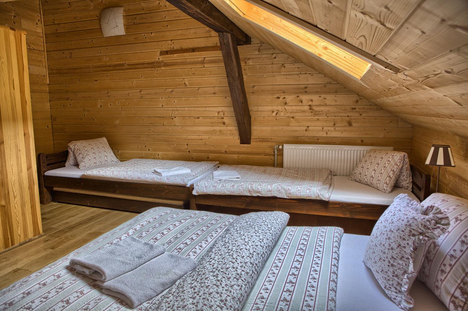Penzion Zbojnicky Halas Tisovec Exterior photo