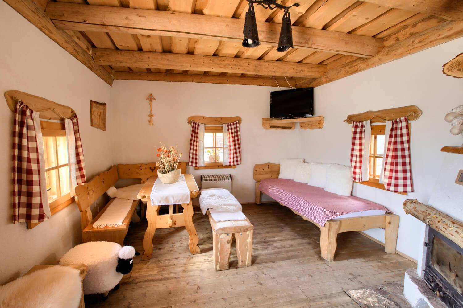 Penzion Zbojnicky Halas Tisovec Exterior photo