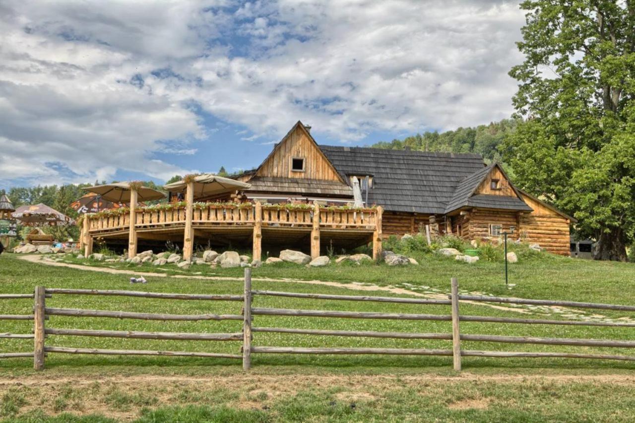 Penzion Zbojnicky Halas Tisovec Exterior photo